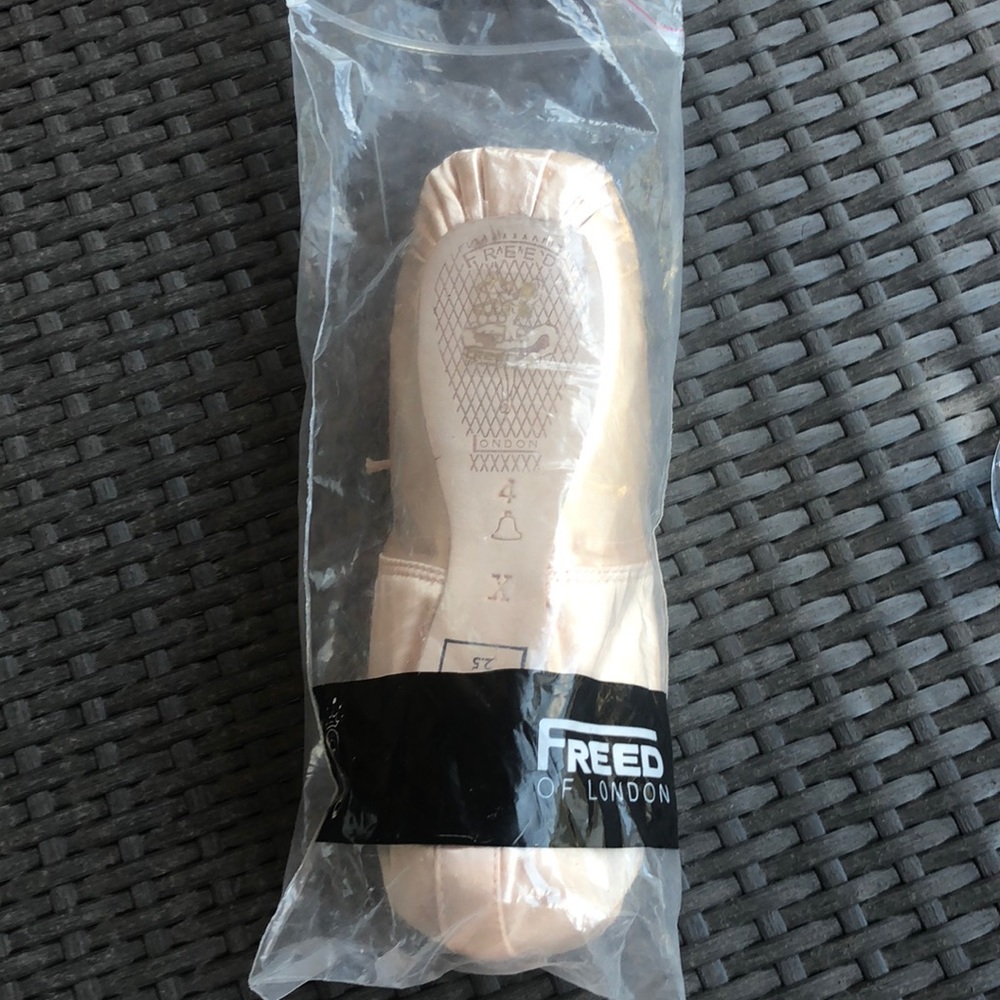 Freed Pointe Shoes Size 4X
